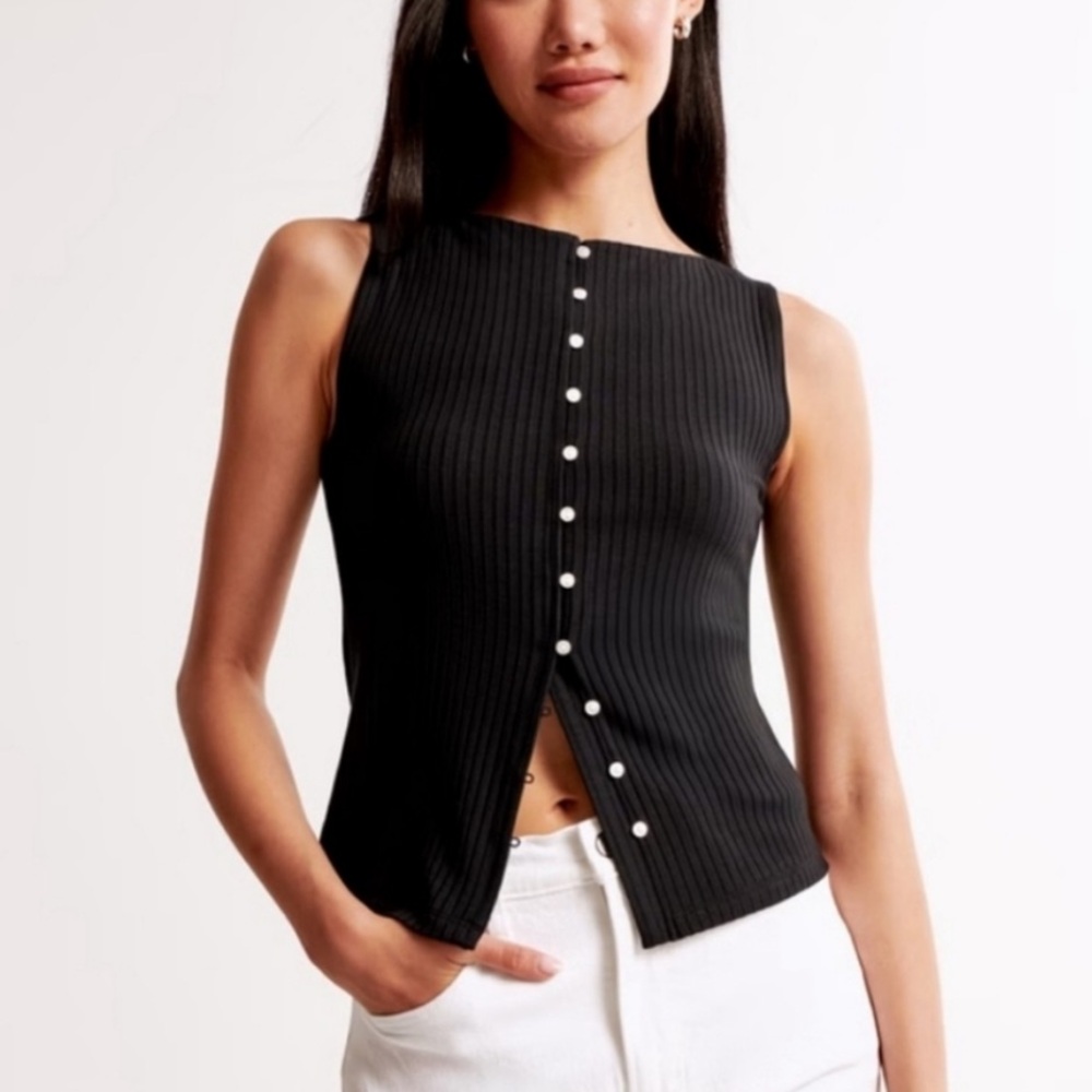 Abercrombie & Fitch Wide-Rib Button-Through Slash Top